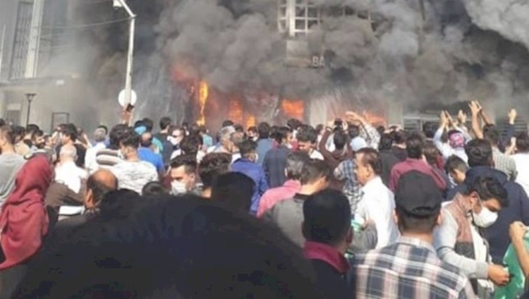 الاحتجاجات فی ایران