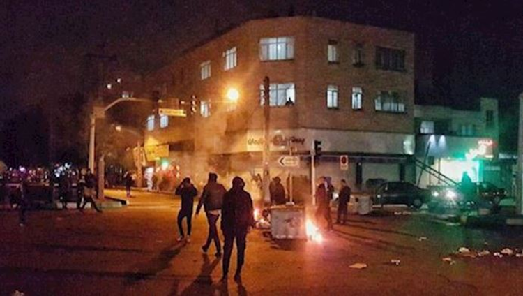 الاحتجاجات فی ایران 