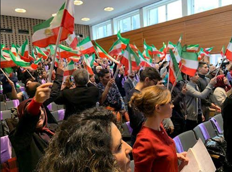 تجمع الإيرانيين الأحرار بمناسبة اليوم العالمي للمرأة في ستوكهولم