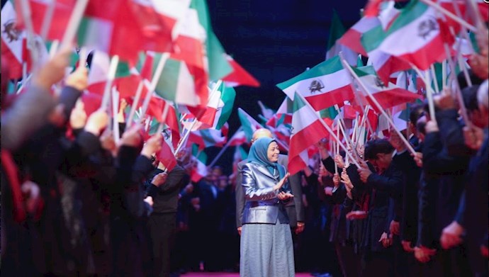 مجاهدي خلق أثبتت بأنها أيقونة التغيير والتقدم والنهوض بإيران