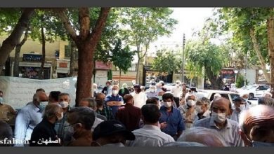 وقفات احتجاجية للمتقاعدين وطلاب المدارس على الرغم من الإجراءات القمعية في مختلف مدن إيران