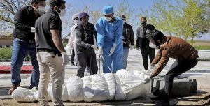 أكثر من 318000 حالة وفاة بفيروس كورونا في 547 مدينة في إيران