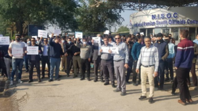 السبت 17 ديسمبر– إضراب واحتجاج موظفي صناعة النفط في الجنوب من آخر آخر تطورات الانتفاضة الایرانیة