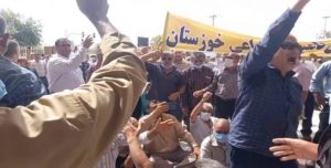 نار تحت رماد الاوضاع الهشة للنظام الايراني