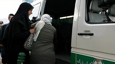 تاون هال ستراون ستيفنسون : استئناف دورية الإرشاد تم بأمر من ابراهیم رئيسي جلاد طهران