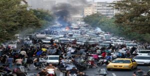 لأنها إنتفاضة الشعب الايراني وصوته وصداه