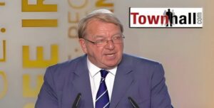 مقال في تاون هال، ستیفنسون: نساء إيران يمهدن الطريق إلى الحرية