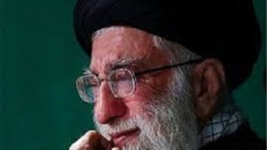 خامنئي بين سندان الأزمة ومطرقة الثورة