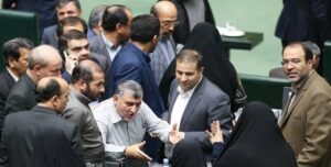 احتدام صراع الأجنحة بعد الانتخابات الإيرانية