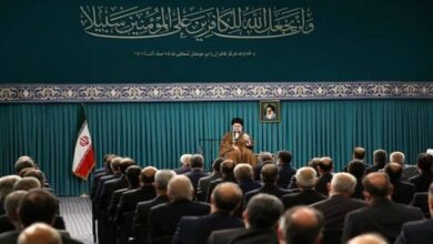 خامنئي يزيد الطين الفلسطيني بلة