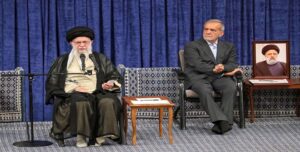 بزشكيان في مستنقع التبعية لخامنئي