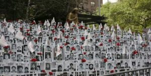 المجزرة الدموية التي ستبقى کسيف مسلط على نظام الملالي