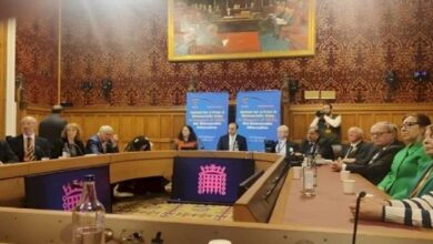 مجلس اللوردات يدعو لحظر الحرس الثوري الإيراني ودعم المقاومة