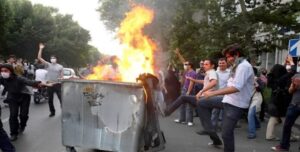 الايام الاخيرة لأسوأ نظام دکتاتوري في العصر الحديث