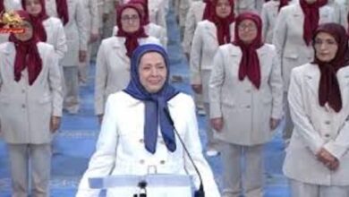 رائدات نحو التغيير الديمقراطي