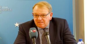 الدبلوماسية الفرنسية في مواجهة الحقيقة الإيرانية: هل آن الأوان لكسر سياسة الاسترضاء؟