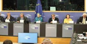 الاطاحة بالنظام هو الحل الوحيد القابل للتطبيق في إيران