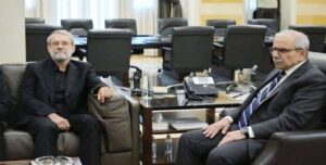 الخوف يقود لاريجاني إلى بغداد وبيروت