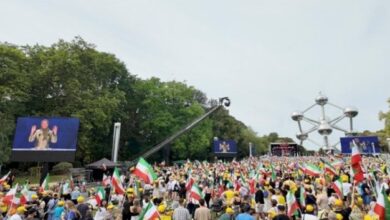 لأنها لم تکن مجرد مظاهرة تقليدية