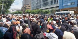 تناقضات تکشف الحقيقة المٶودة في إيران