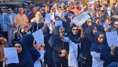 المأزق المميت لخامنئي: من سراب "الوفاق" لبزشكيان إلى رعب بركان غضب الشعب