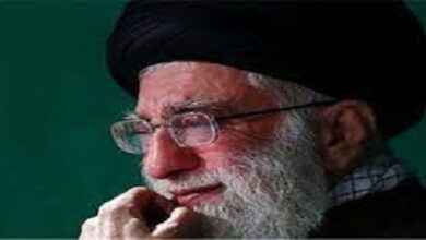 خامنئي وسفينته الخرقاء