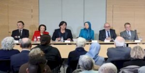 إيران بين مطرقة السقوط وسندان البديل الديمقراطي