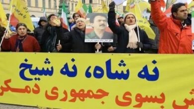 لماذا يرفض المجتمع الإيراني استبداد الملالي وعودة الشاه؟