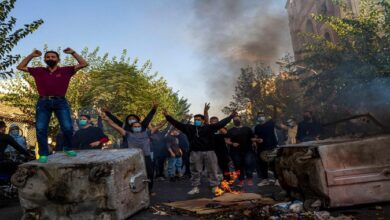 المرشد الغائب والصراع الحاضر