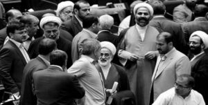 التخبط والتناقض في ظل غياب نظام متماسك في إيران